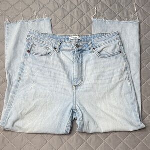 Elizabeth and James High Rise Cropped Straight Leg Jeans Distressed 12/31